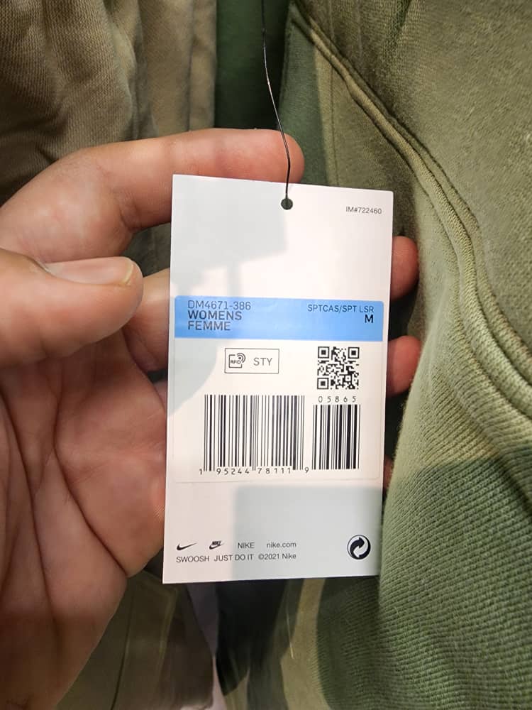 بارکد نایکی اصلی dm4671-386