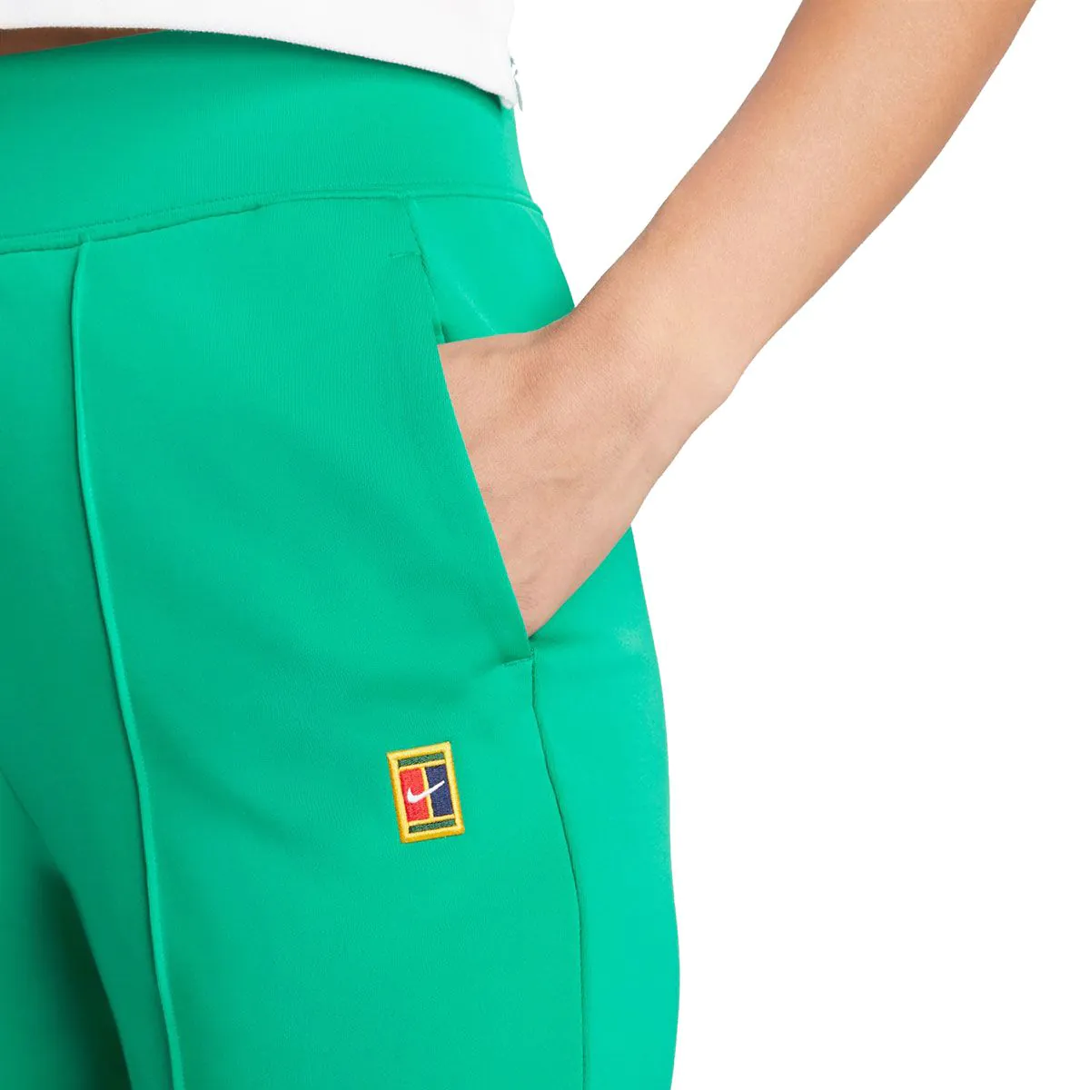 nike court اصلی در مشهد